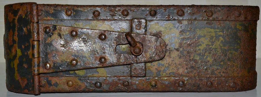 WWI original russian Maxim ammo box