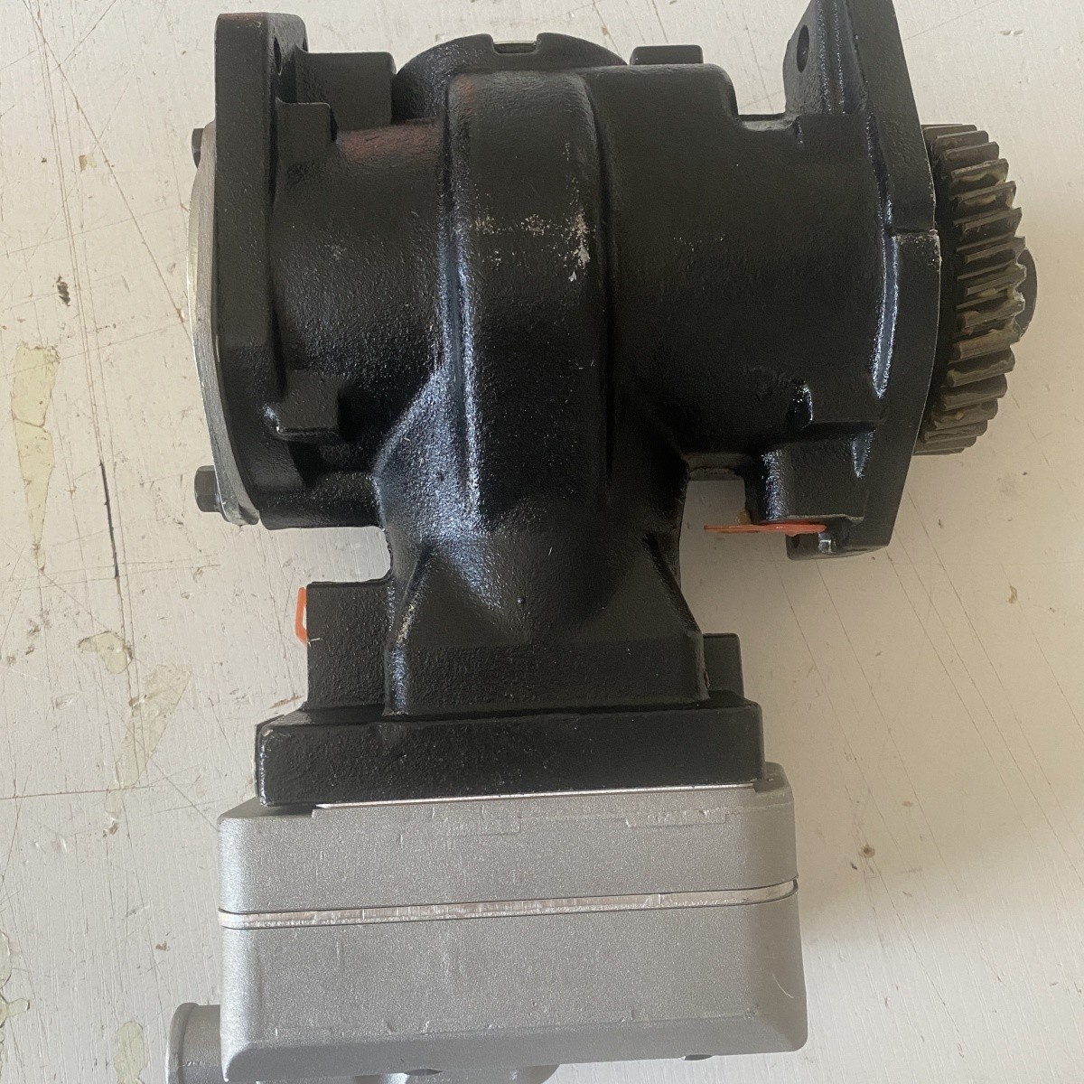 Air Brake Compressor 5286966RX for Cummins 6BT 6BT5.9 Engine 4946293 9111545130