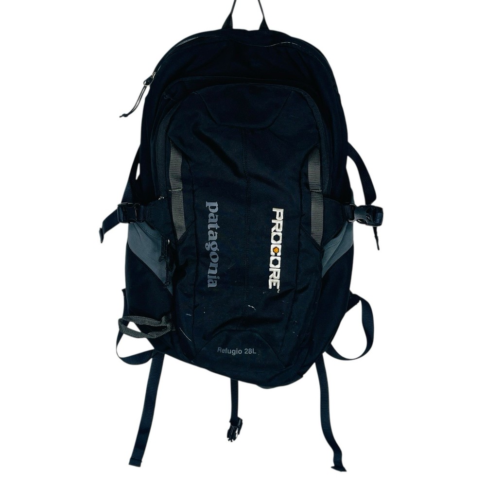 Patagonia Refugio 28L Backpack Black PROCORE Logo Urban Outdoor Solid Built
