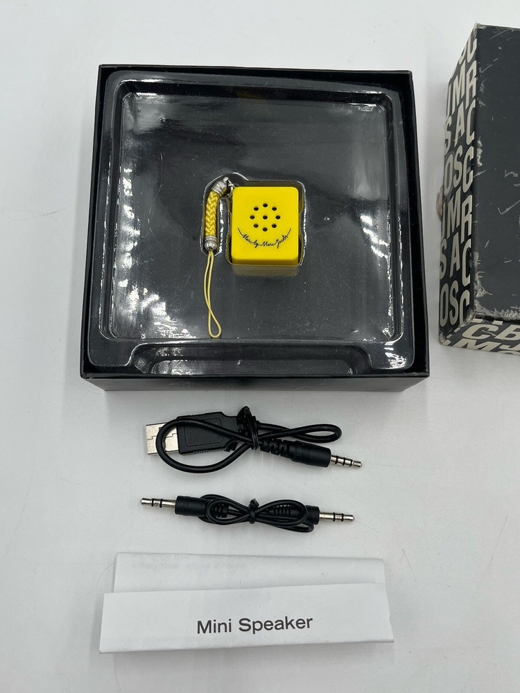 Marc by Marc Jacobs Mini Speaker