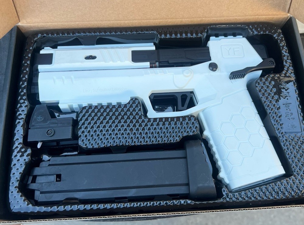 YIFAN SoftBBullet Toy Gun