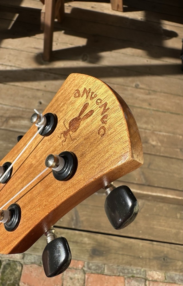 aNueNue Ugoo (rabbit logo) Ukulele!!