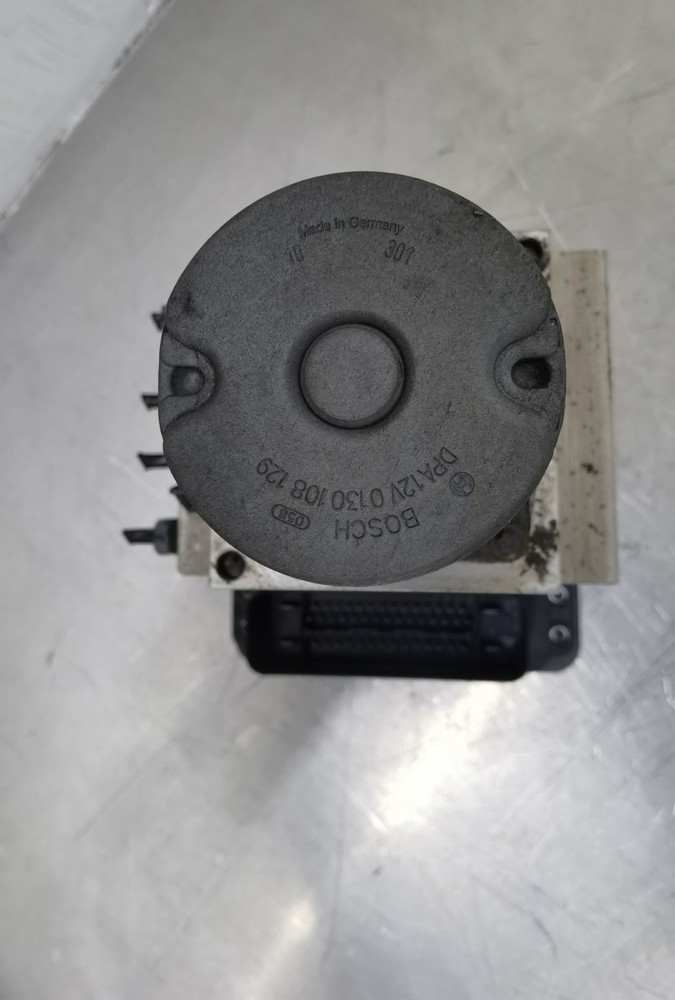 BMW X6 E71 2013 ABS PUMP CONTROL MODULE UNIT 6854702