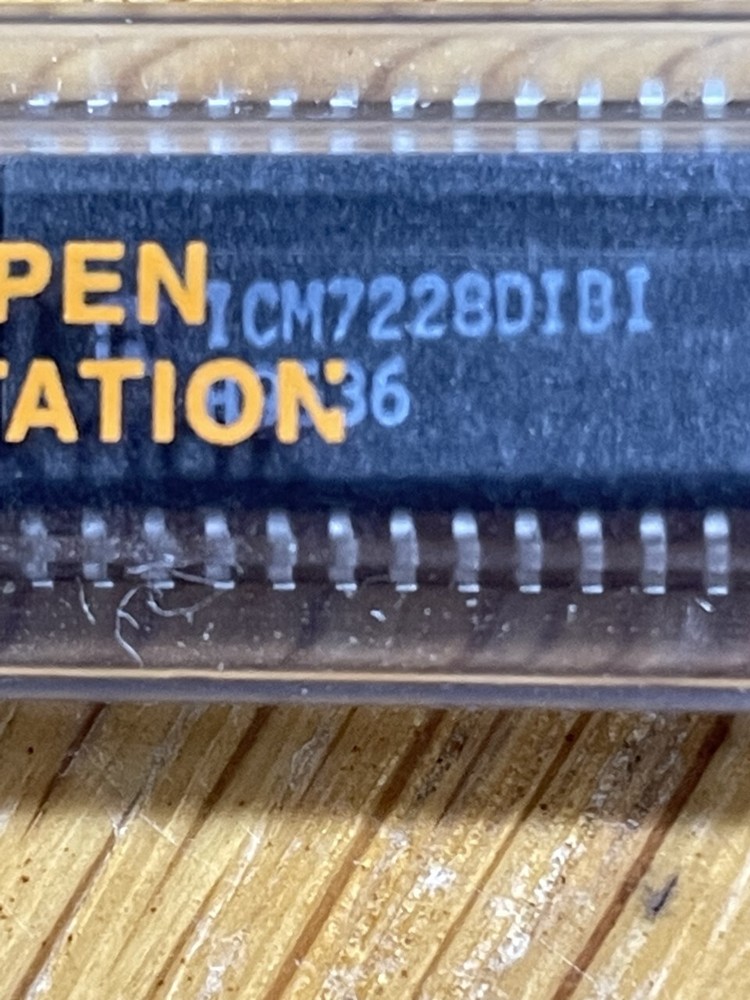 Harris ICM7228DIBI LED Driver IC SOIC-28