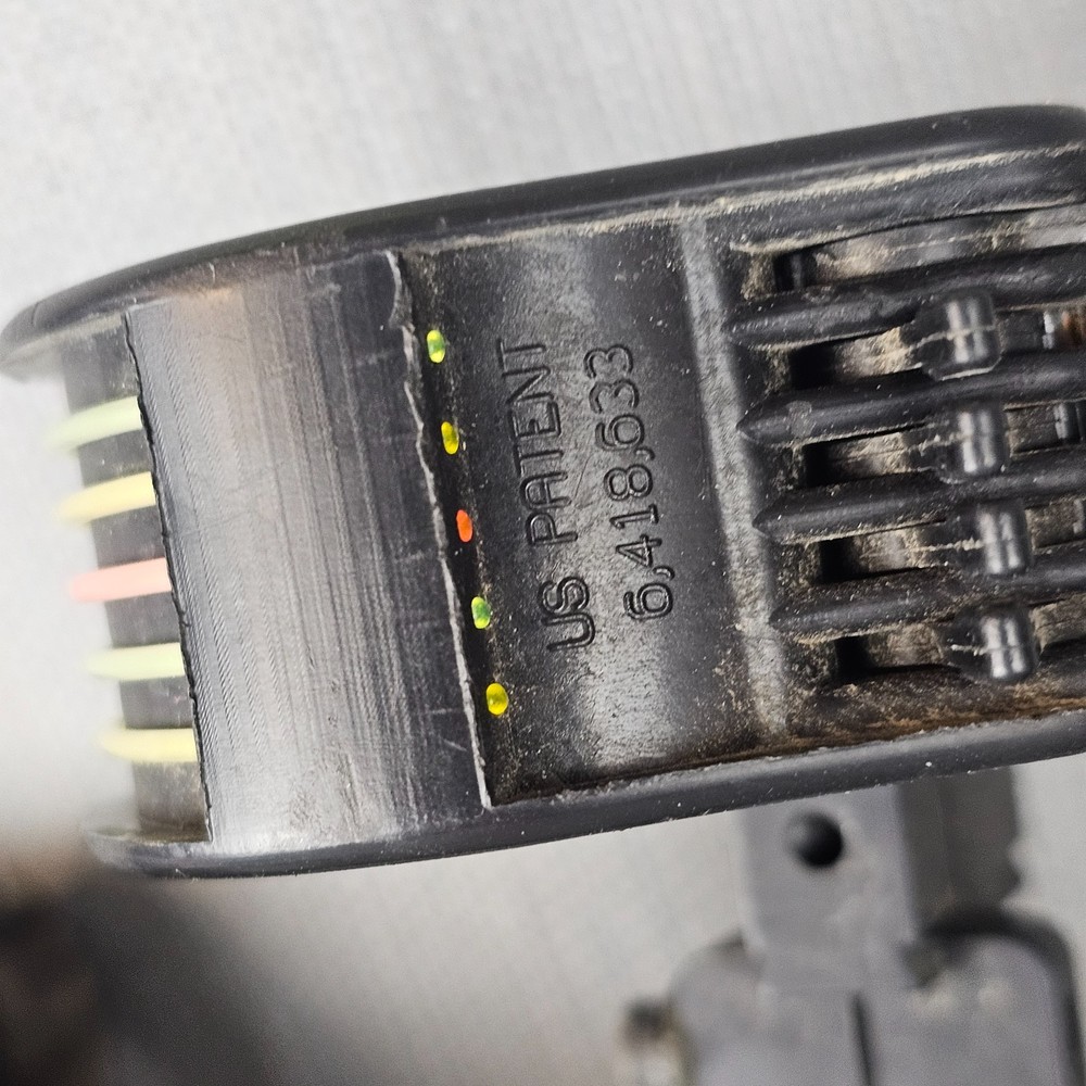 Bowtech TomKat 2002 70lb 28" Draw Compound Bow + Sight & Accessories - LH