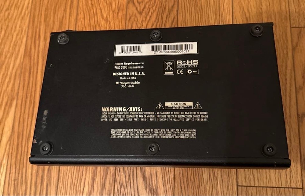 Line6 M9 Stompbox Modeler Multi-Effects Guitar Effect Pedal Used