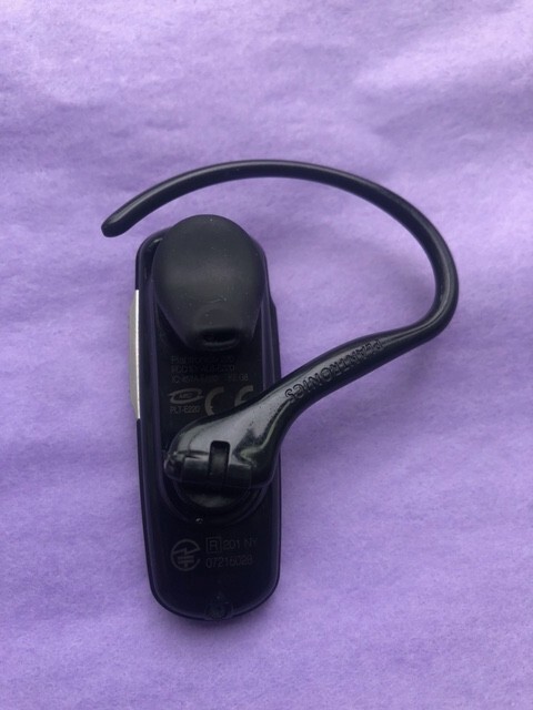 Plantronics Explorer 220 Black Bluetooth Ear-Hook in ear bud hands free Headset