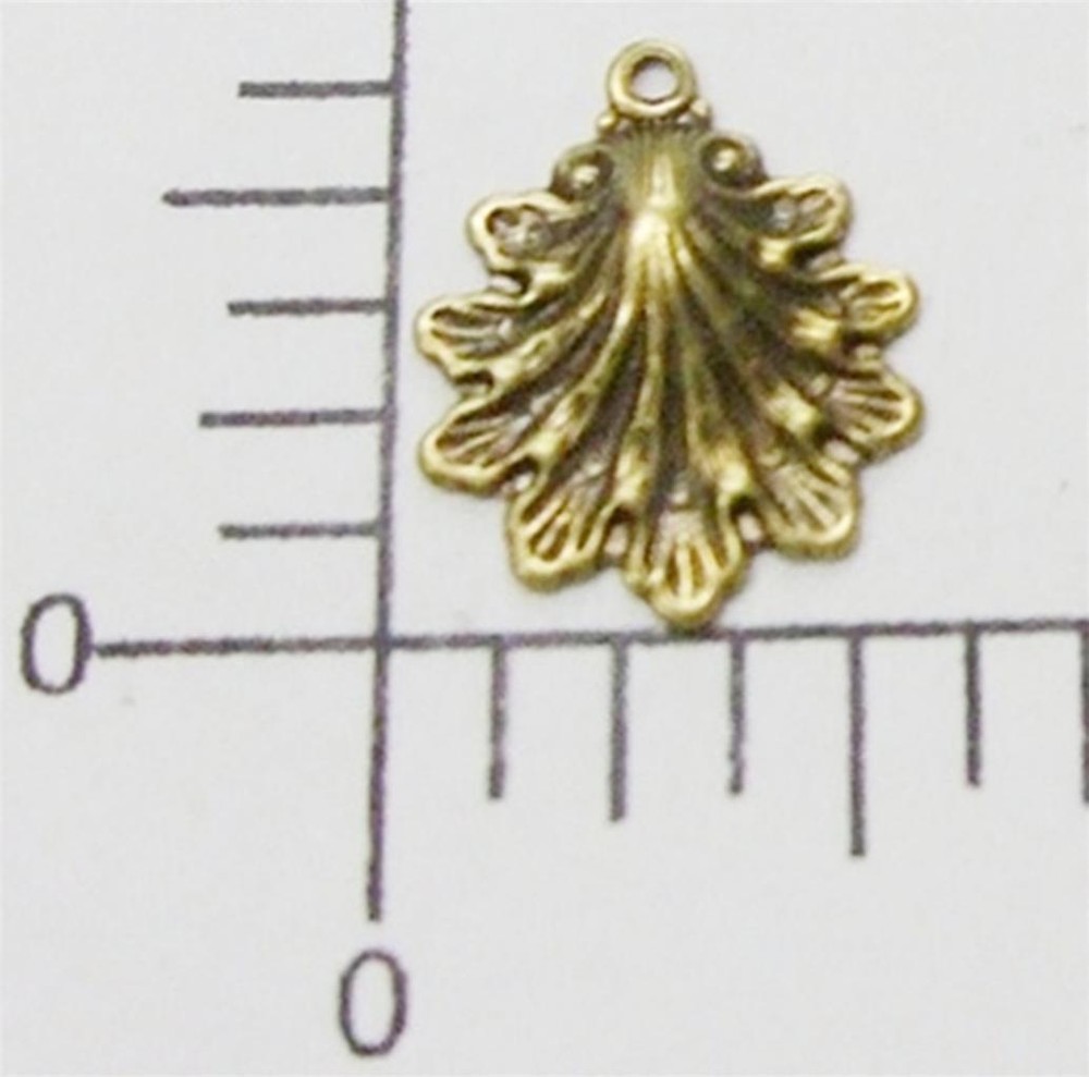 18913         4 Pc Brass Oxidized Clamshell Charm Dangle Jewelry Finding