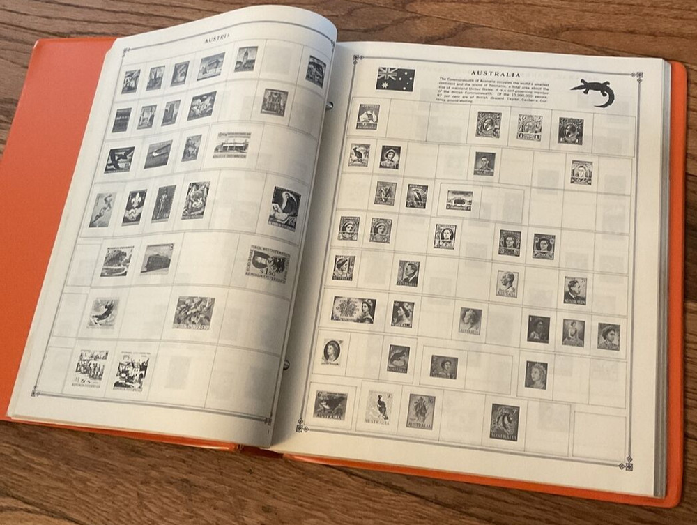 Scott’s World Stamp Album Book Postage Stamp Album 1973/ 4 Stamps Inside/Collect