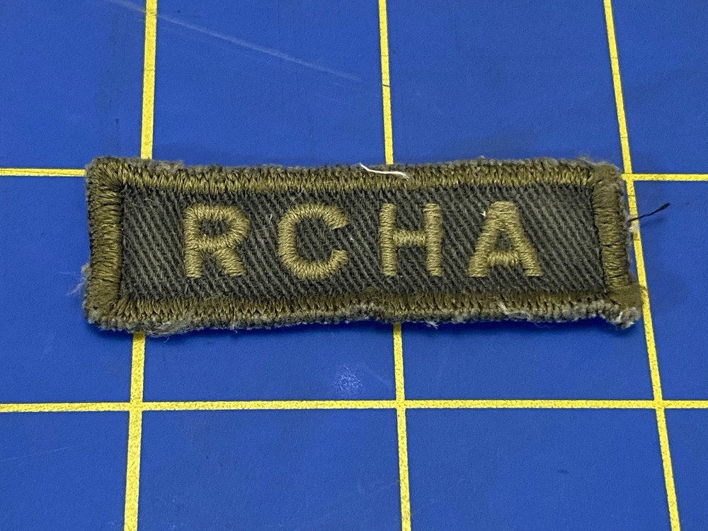 CANADIAN ARMY SHOULDER TITLE PATCH RCHA ARTILLERY WWII