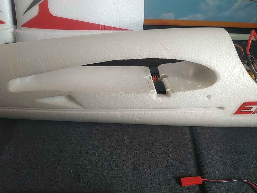 Multiplex RR EasyGlider 4 Multiplex + Pro Tronik PTR 6A V.2 Radio Controlled