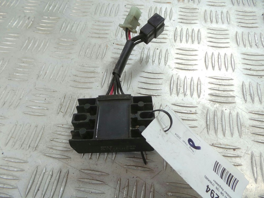 2004 SUZUKI GN125 RECTIFIER REGULATOR