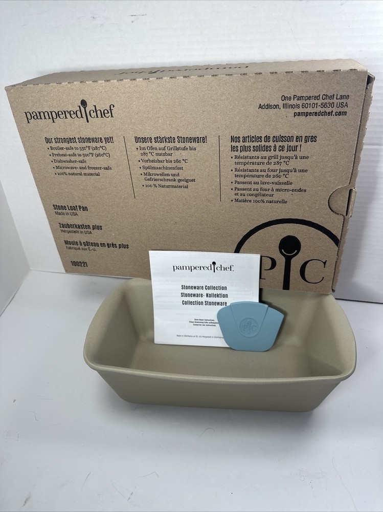 Pampered Chef Stone Bread Loaf Pan 100221 Baking Dish NIB