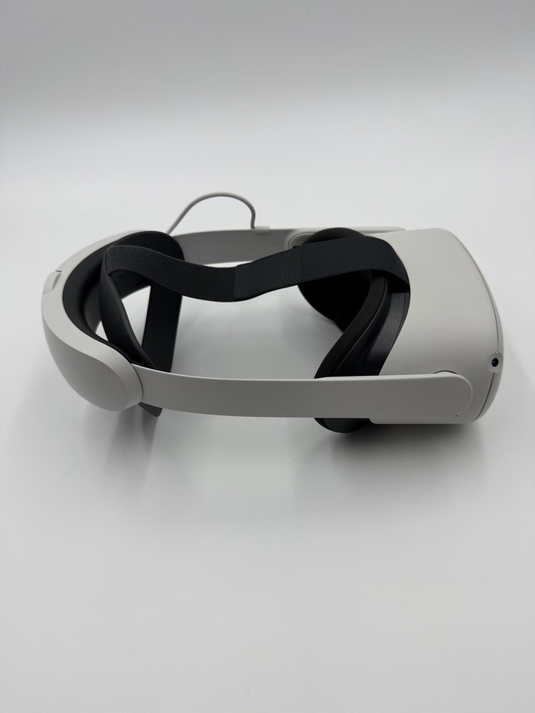 Meta Oculus Quest 2 256GB VR Elite Strap with Battery + Case Tested