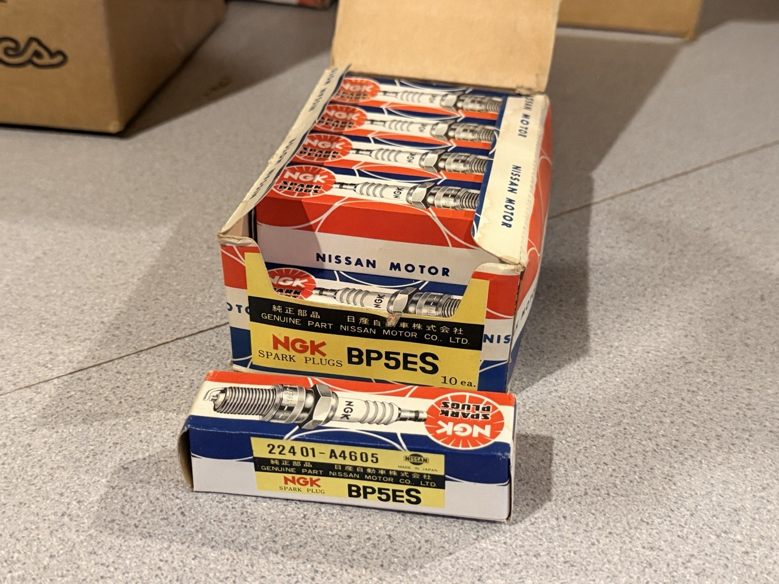 NGK BP5ES Spark Plug BOX OF 36 NOS 22401-A4605