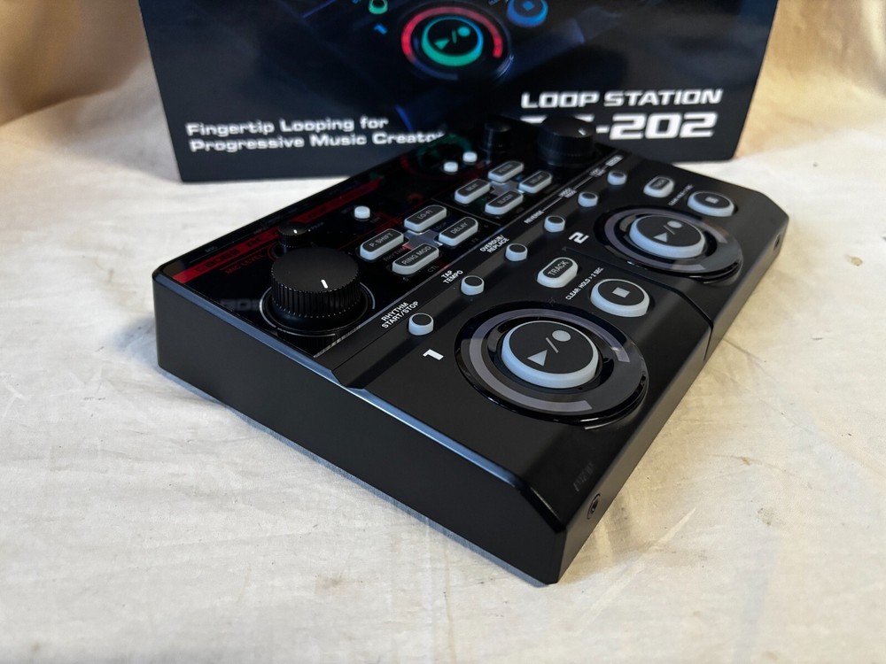 Boss RC-202 Loop Station Compact Performance Controller w/ box
