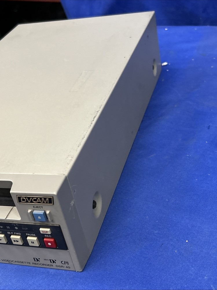 Sony DSR-40 DVCAM Digital Videocassette Recorder Deck Untested