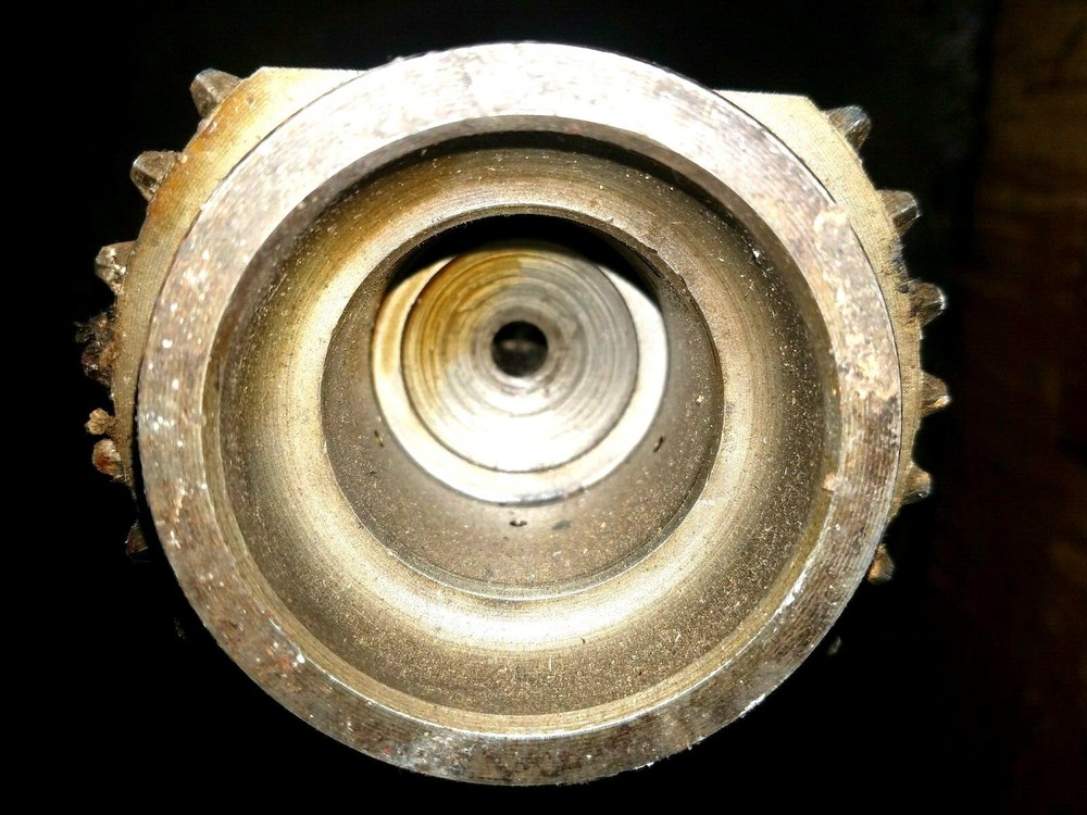 MAIN DRIVE GEAR SHAFT