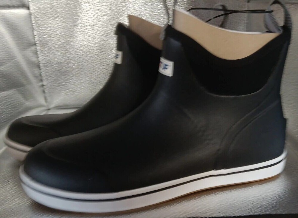 XTRATUF ANKLE DECK BOOTS - NEW MEN'S 9  BLACK