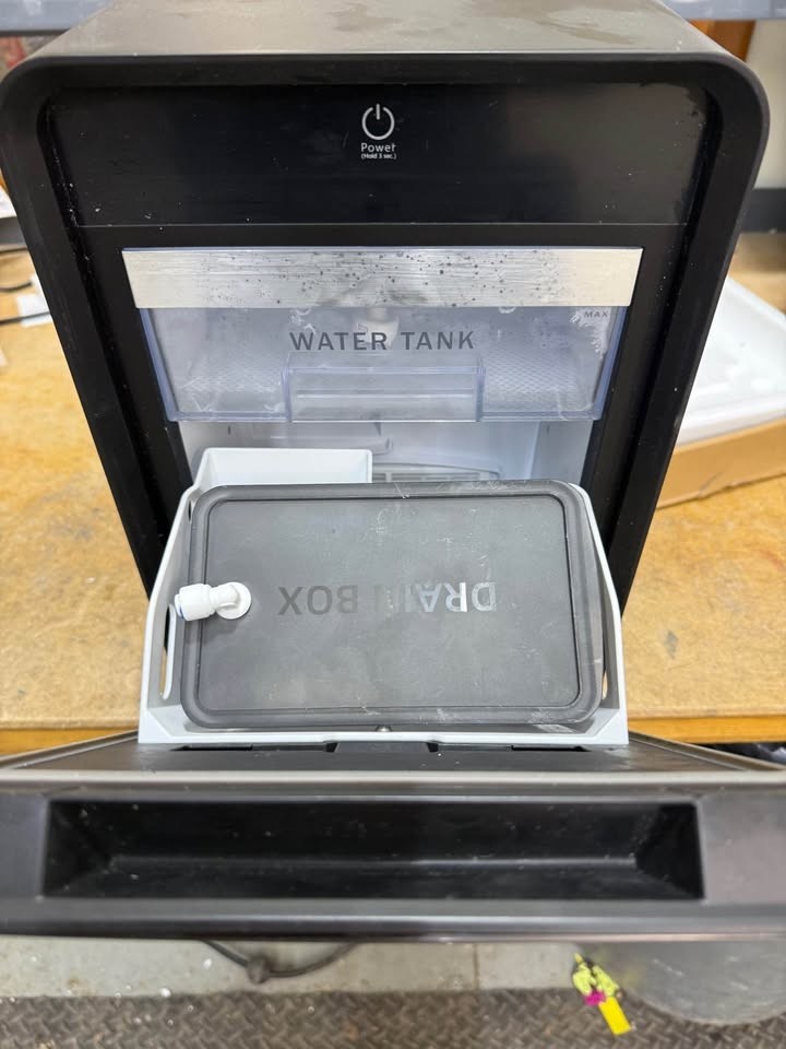 NEWAIR COUNTERTOP WHISKEY ICE BALL MAKER