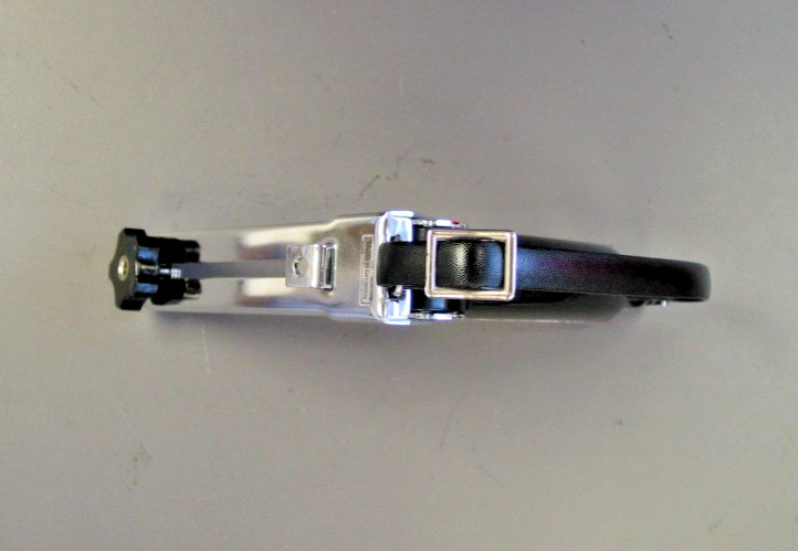 Rowi Camera Folding L Shaped Flash Brackets with Hand Grip and strap, Exc. Cond.