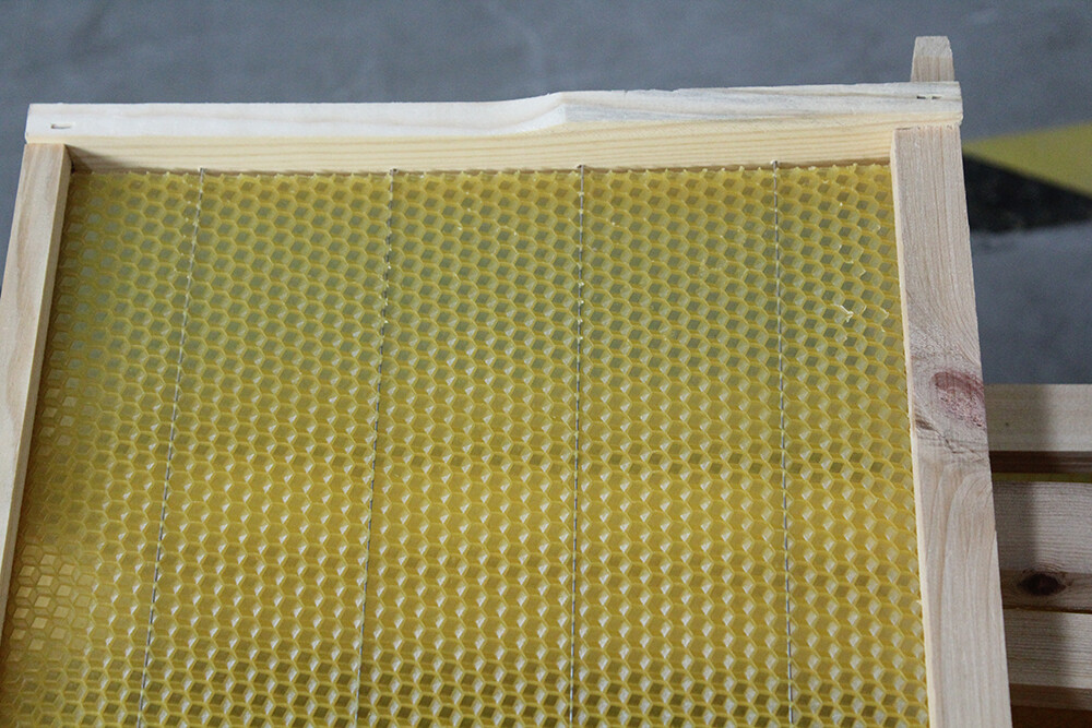 20pcs Bee Hive Frames Brood Box Frames Deep Bee Hive Waxed Foundation Honeycomb