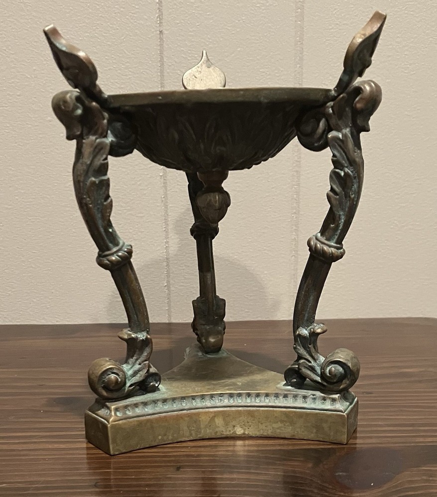 Vintage Solid Bronze Centerpiece Pedestal Stand Holder
