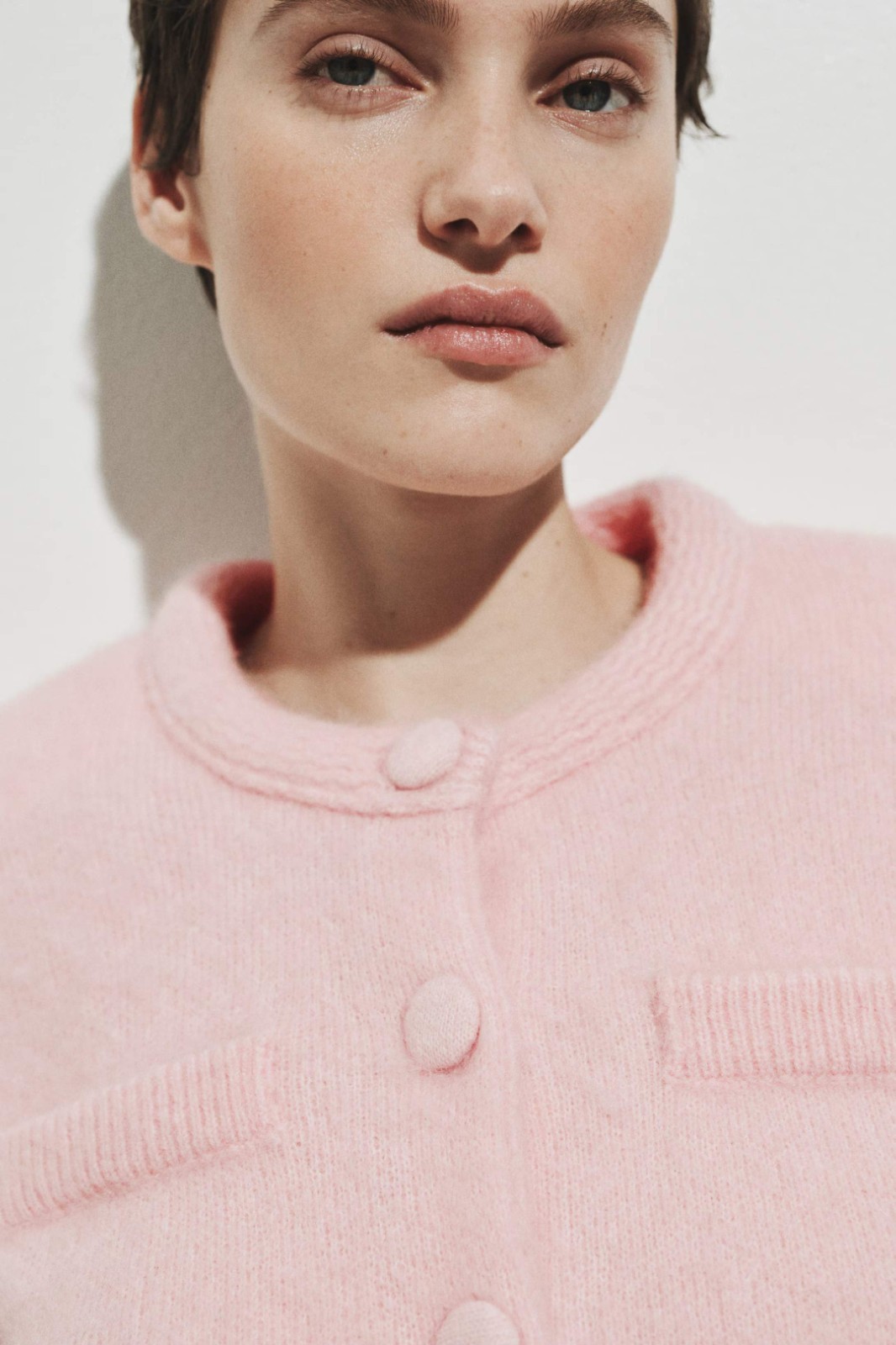 H&M WOMENMohair Blend Cropped Cardigan Shoulder Pads Button Front Soft Knit Pink