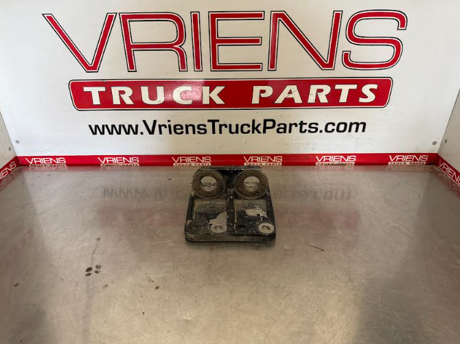 PETERBILT 05-15034M007 BRACKET-ENGINE SPRT REAR CAST ALUM