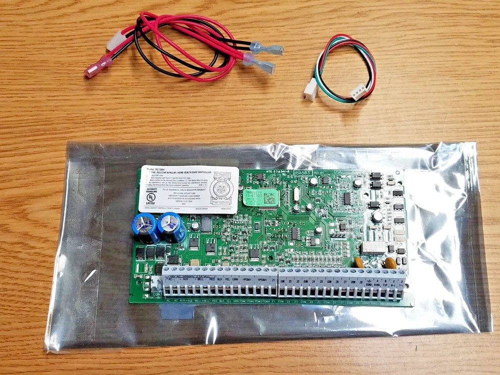 DSC PC1864 Security Main Board ( Needs to be reset to Factory Defaults)