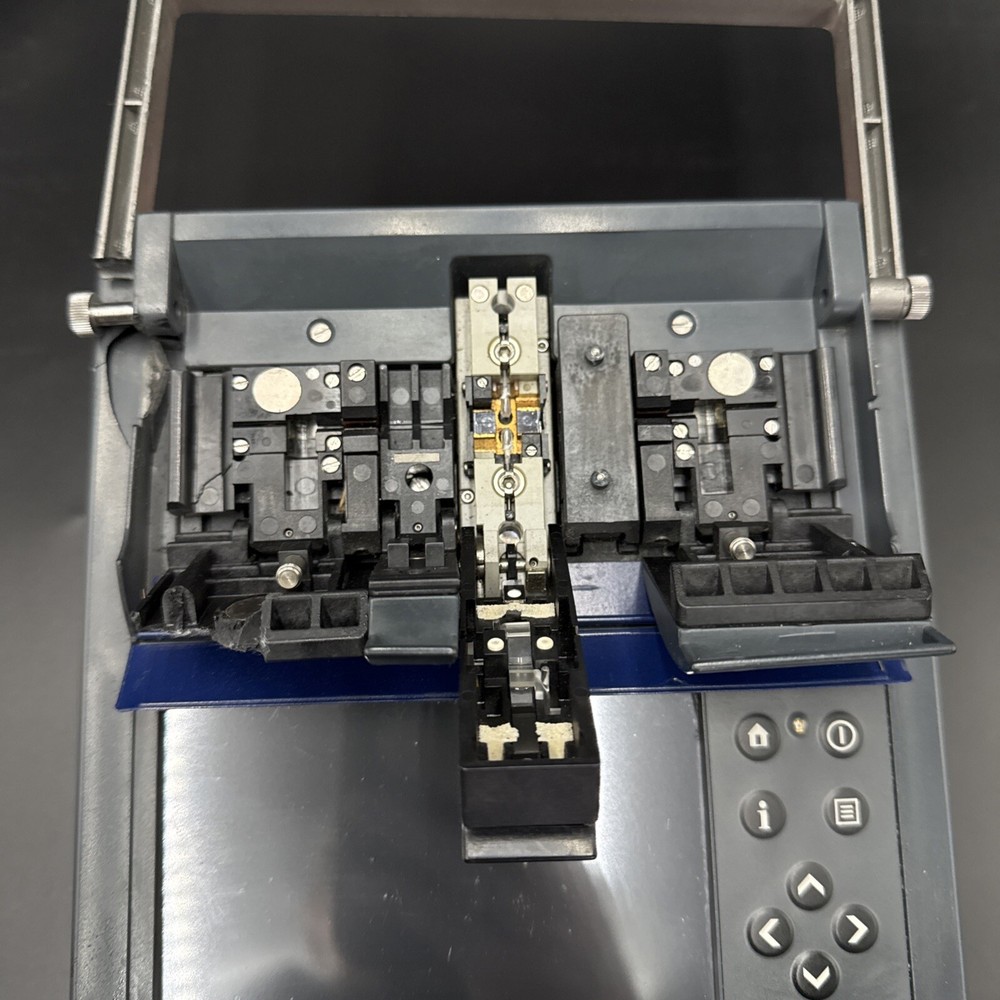 Corning M90e OptiSplice Fiber Core Alignment Fusion Splicer *Untested - AS-IS*