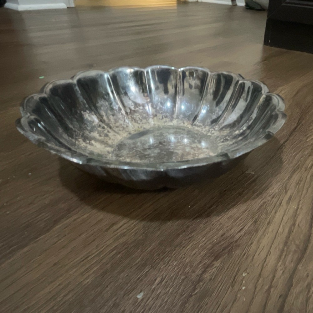 Reed & Barton Holiday Silverplate Bowl Silver-Plated Post-1940