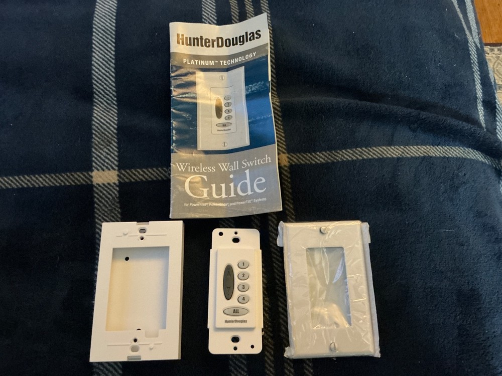 Hunter Douglas Wireless Wall Switch kit. Complete with instruction guide.