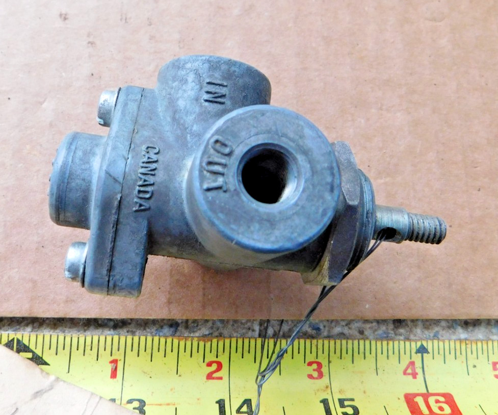 TRAILER BRAKE CONTROL VALVE 276567