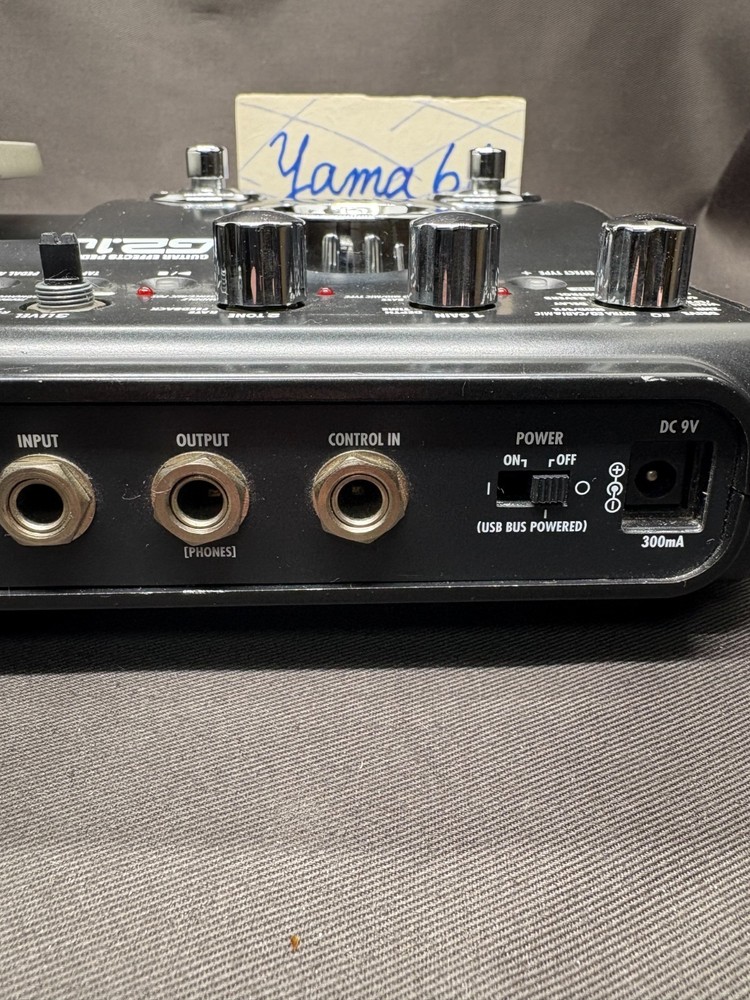 Zoom G2.1u Multi-Effects Pedal with Expression Pedal & USB Audio Interface