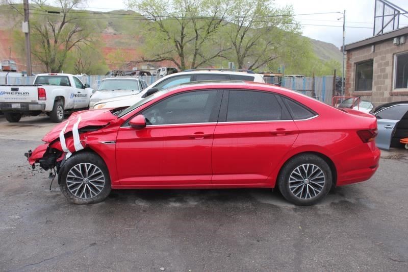 Camera/Projector Camera Windshield Mounted Fits 16-19 PASSAT 595420