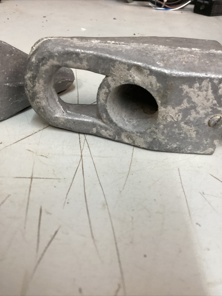 13 GE aluminum electric cable bracket pipe thread