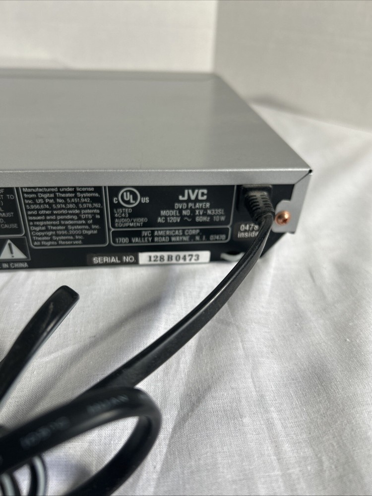 JVC Dvd Player - Silver - Unit Only (XV-N33) Works!!