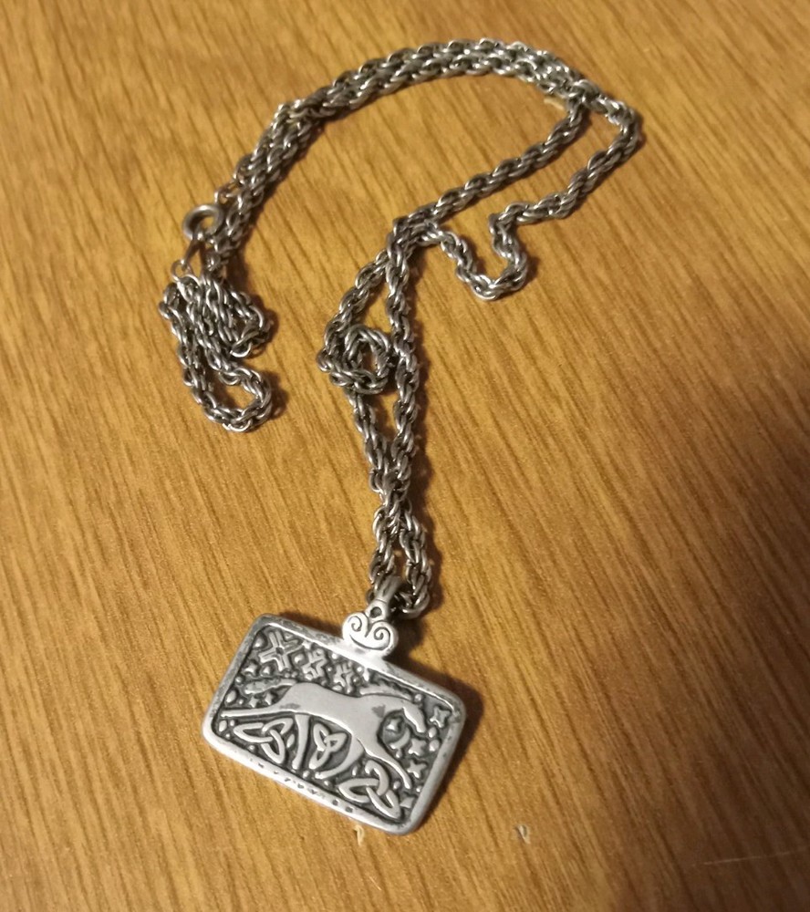 Celtic-style 925 rectangular pendant horse design intertwined knotwork pattern