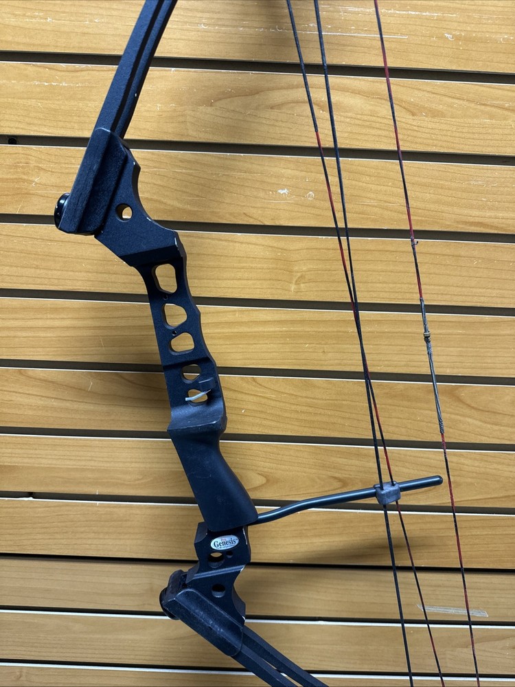 Genesis Pro Compound Bow - 25# Max - RH