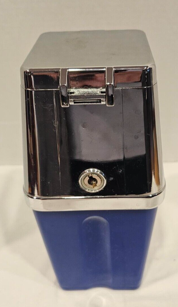 Barware Metrokane Manual Ice Crusher Chrome with Cobalt Blue Base