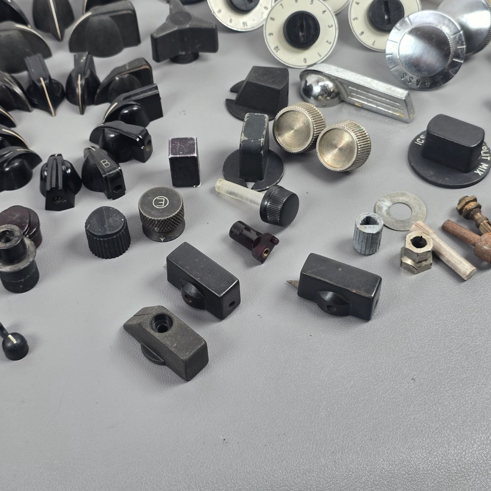 Assorted Lot Vintage Bakelite Metal & Plastic Radio Control Knobs Steampunk