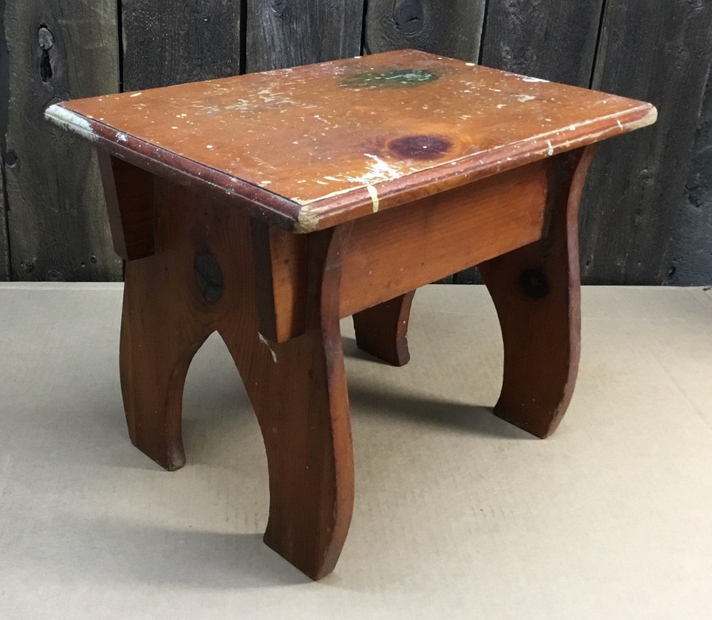 Vintage Foot Step Stool Old Primitive Plant Stand Table Riser………[S3-1]
