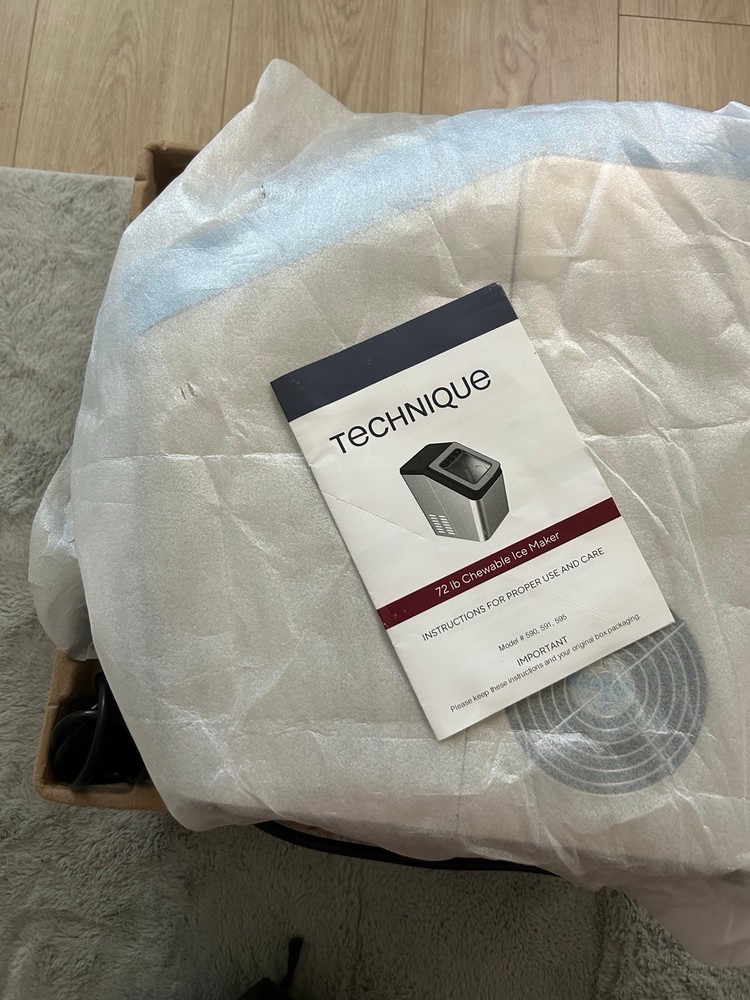 Technique 72lb chewable Ice Maker