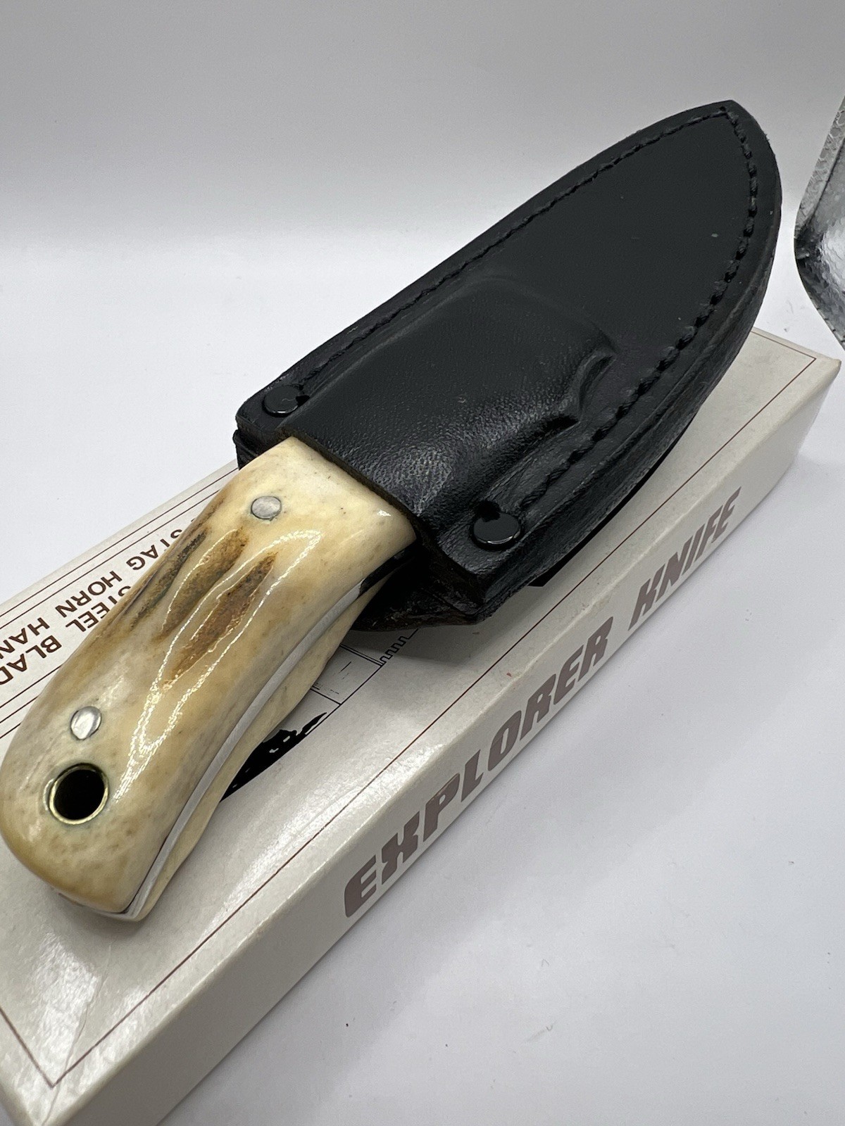 Gutmann Explorer vintage stag horn handle knife with box sheath