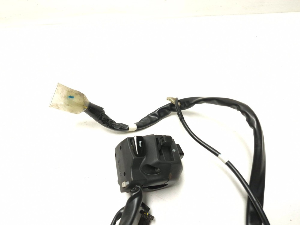 2017 Yamaha YZF R3 Left Handlebar Switch OEM