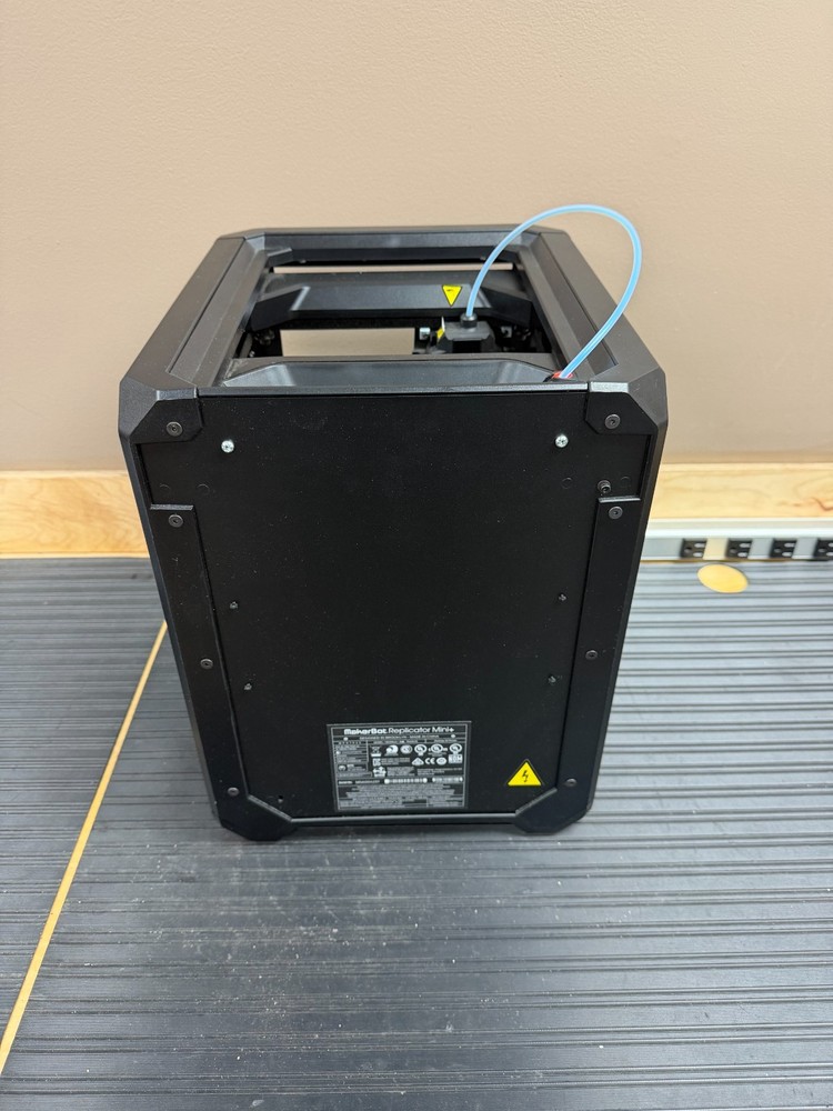 MAKERBOT Replicator Mini 3d Printer Model PAAW45, ENTRY LEVEL, NO FILAMENT INC