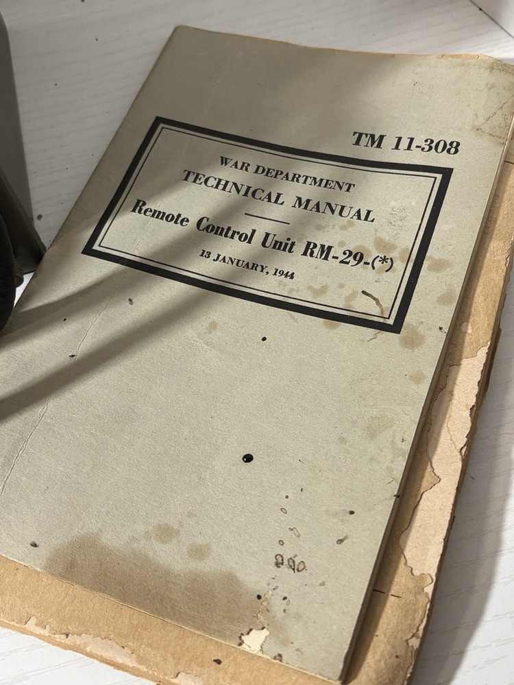 US Army Signal Corps RM-29-A REMOTE CONTROL UNIT