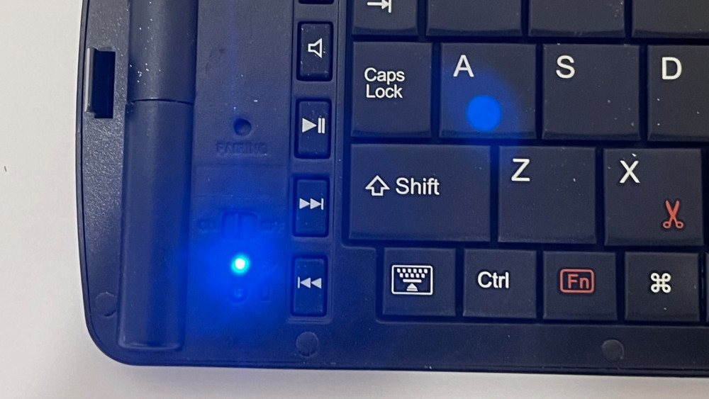 Verbatim FDIK-BT Bluetooth Wireless Folding Keyboard - excellent condition
