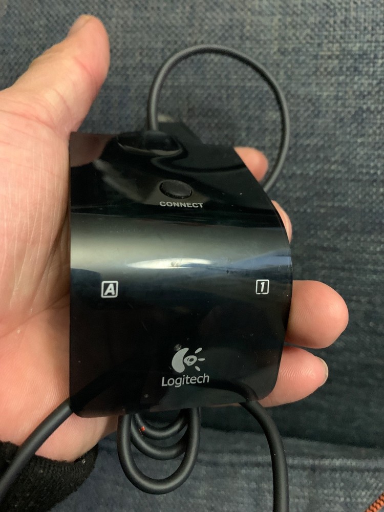 Logitech - C-BT44 - 810-000908 Wireless USB Receiver Only